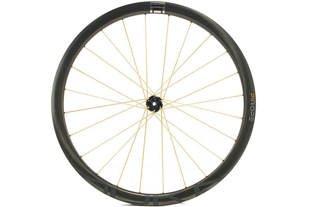 DUKE-Baccara-RX36-XDR-GS 1.jpg